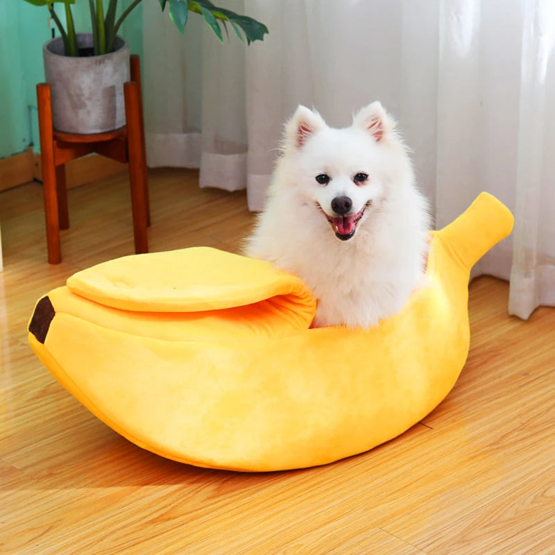 Cute Banana Dog Sleeping Bag – Warm & Funny Bed for Small pets